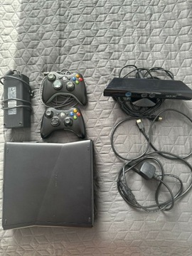  Microsoft Konsola Xbox 360s 