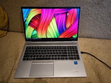 HP Elitebook 850 G8 i5 32GB RAM 256GB SSD FHD IPS 400 NIT