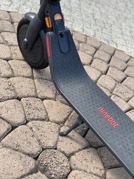 Hulajnoga elektryczna Ninebot Kickscooter