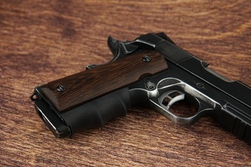 Gumowy chwyt Colt M1911A1 okładziny grip rękojeść