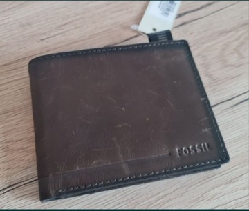 Oryginalny ciemno brązowy portfel męski FOSSIL