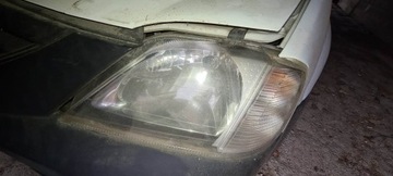 Lampa przednia lewa Dacia Logan