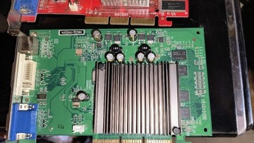Dwie karty GeForce 6200A agp