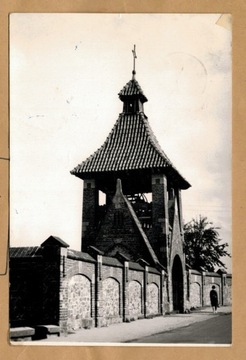 Krosno dzwonnica przy kościele Franciszkanów