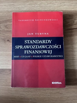 Standardy sprawozdawczości finansowej