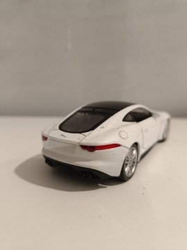 Samochód Jaguar f-type