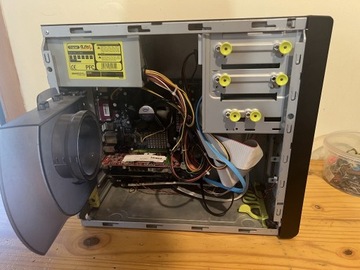 Komputer Adax Pentium 945 3gb RAM Radeon 3450 HDD