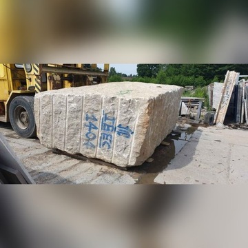 Bloki granitowe gibly 1250€