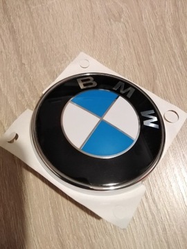 Emblemat BMW jak nowy