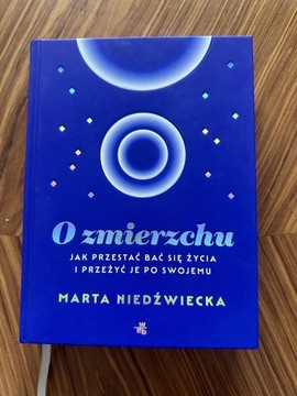 Książka “O zmierzchu” Marta Niedźwiecka