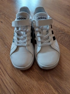 Buty dziecięce Adidas r. 33