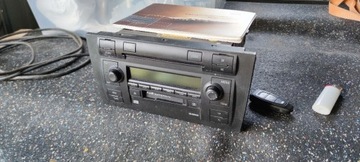 Radio Audi A6 C5 4B0035195H z kodem Europa