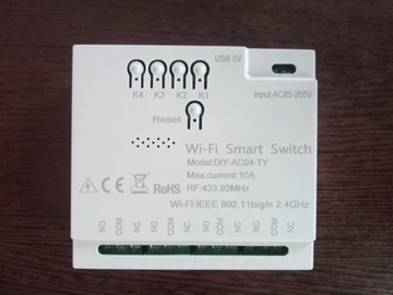 Czterokrotny przekaźnik Wi-Fi Tuya na szynę DIN