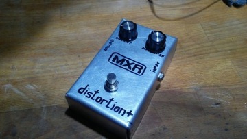 efekt gitarowy MXR Distortion + ( replika ) nowy