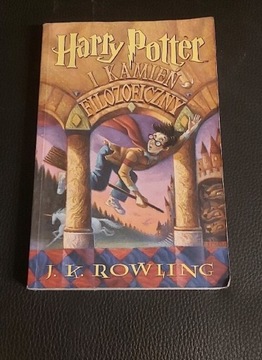 "Harry Potter i kamień filozoficzny" J.K.Rowling