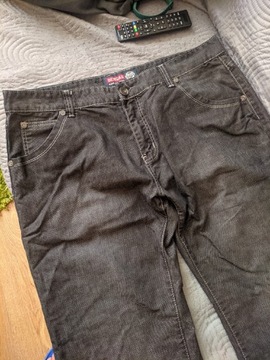 Spodnie czarne jeansy męskie rozmiar 38 pas 50cm