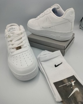 Nike Air Force Białe + GRATIS Skarpetki 
