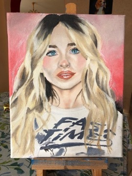 Portret Sabriny Carpenter 24cmx30cm