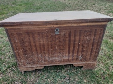 Stary kufer drewniany skrzynia posag 