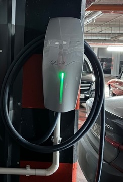 Tesla Wall Connector Wallconnector wer Elon Musk