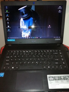 Laptop Acer Aspire 1 N17Q4