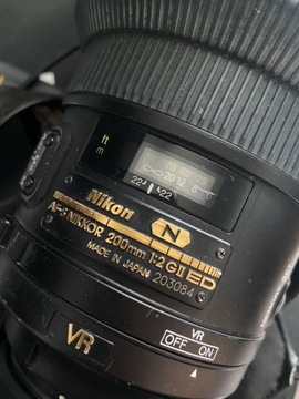 Obiektyw Nikon 200 2.0 