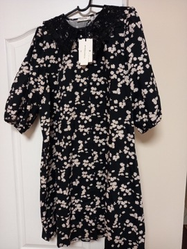 Nowa czarna sukienka w kwiatki r 42 XL