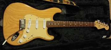 Fender Stratocaster USA Factory Special Run Jesion