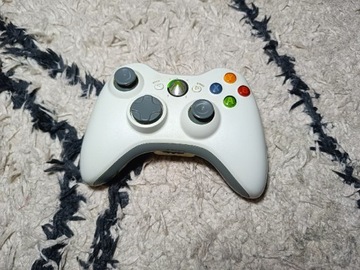 Bezprzewodowy Pad XBOX 360 Biały - Sprawny