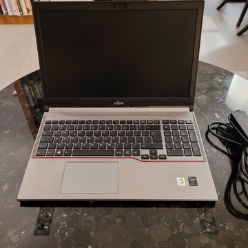 Fujitsu Lifebook E Series 754