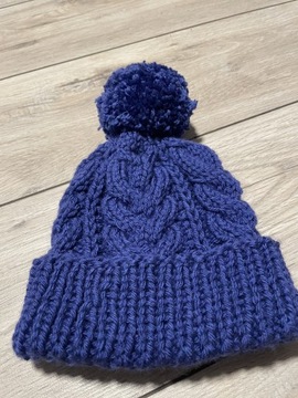 Zimowa czapka z pomponem handmade 