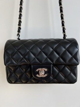 Torebka Chanel Mini Czarna Lambskin SHW