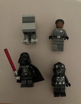 4 figurki lego Star wars