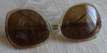 Okulary przeciwsłoneczne plastikowe retro