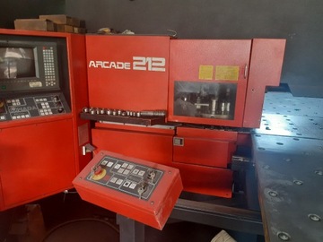 Prasa rewolwerowa AMADA ARCADE 212 