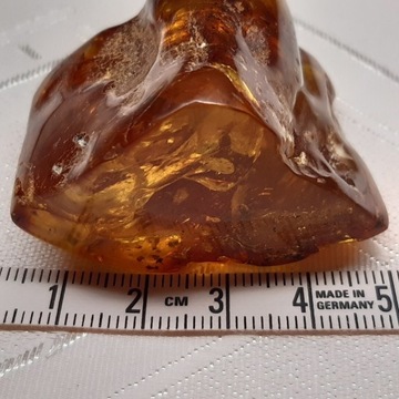 Piękna bryłka bursztynu bałtyckiego 26,7 gram