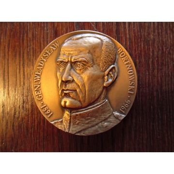 Gen Bortnowski medal brąz