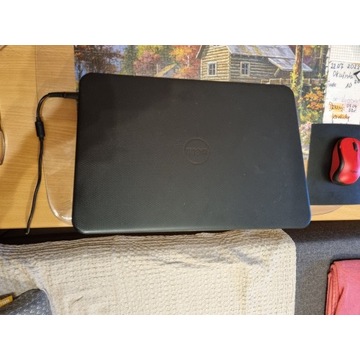 Laptop Dell P28F