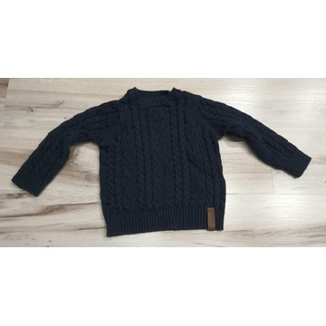 Granatowy sweter chłopięcy r. 110