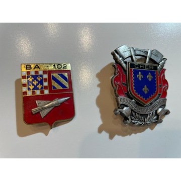 Dwie odznaki wojsk francuskich - sygnowane