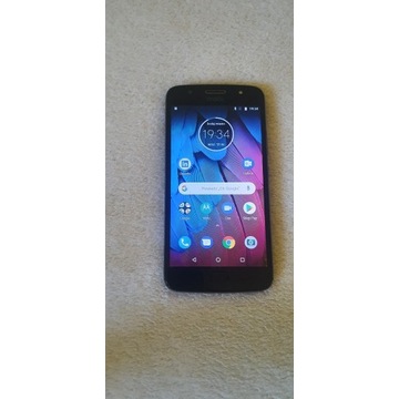 Motorola Moto G5S + dodatki