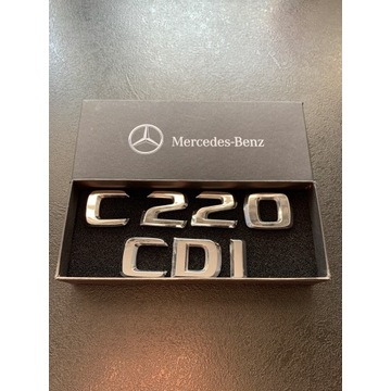 * Mercedes C220 CDI - Emblemat / napis na klapę *