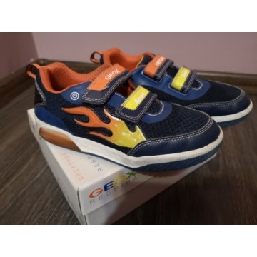 Testujemy 2 Swiecace Buty Led Youtube
