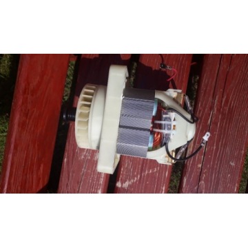 Makita elm3720 какой двигатель