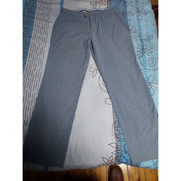 Spodnie materiałowe męskie w kratkę Pierre Cardin