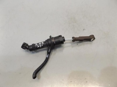 Помпа зчеплення dacia sandero ii 1.0 фото №1