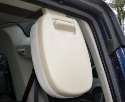 Discovery ii подголовник 3 ряд задняя правый складной фото №1