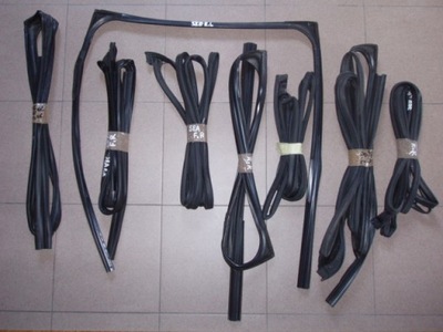 Прокладка ущільнювачі двері honda accord vii 2003-2008r фото №1