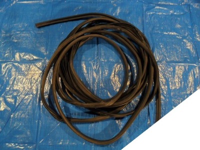 Vw amarok прокладка дверь правый задняя фото №1