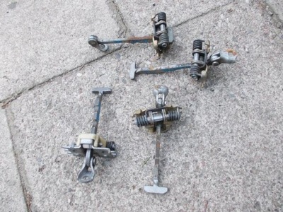 Ограничитель дверь vel satis задняя oryg. фото №1